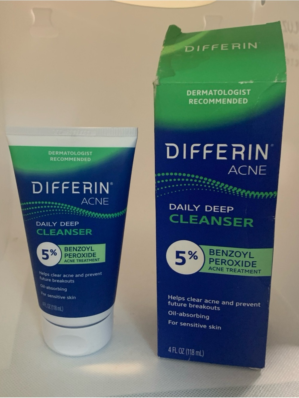 Acne Daily Deep Cleanser 5% Benzoyl Peroxide - 4 Fl Oz NIB Exp 08/27